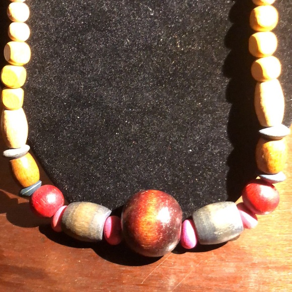 Necklace - Picture 2 of 4